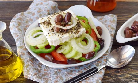 Horiatiki salade ou salade grecque