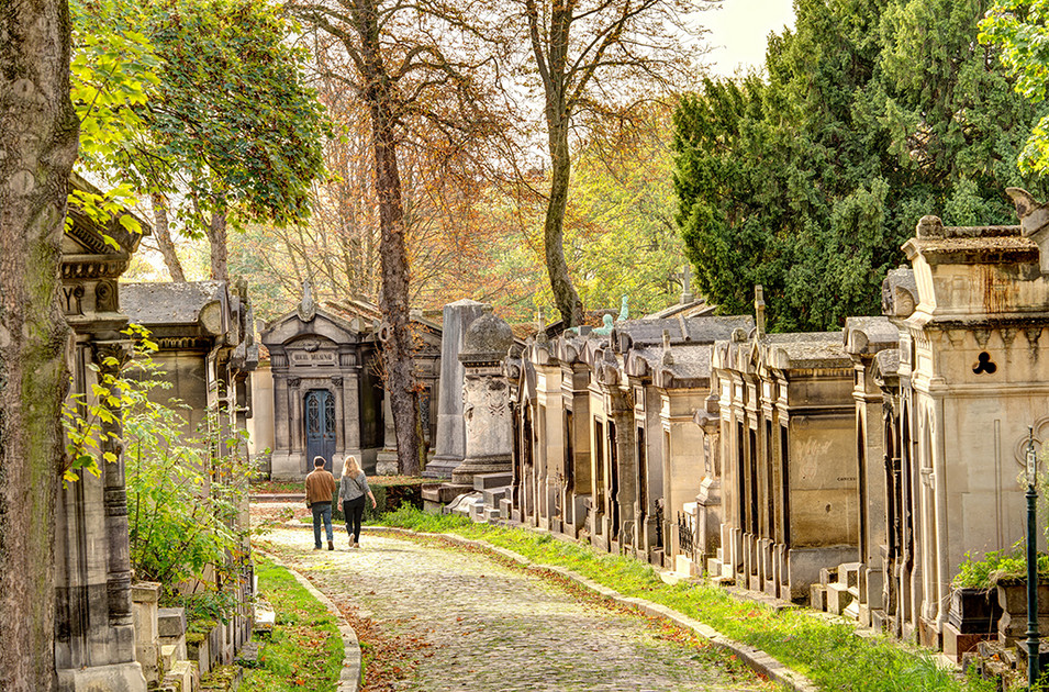 Pere Lachaise Cemetery click