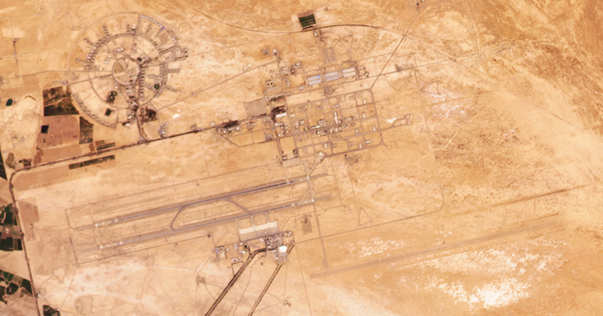 civilian airport and air base in Isfahan