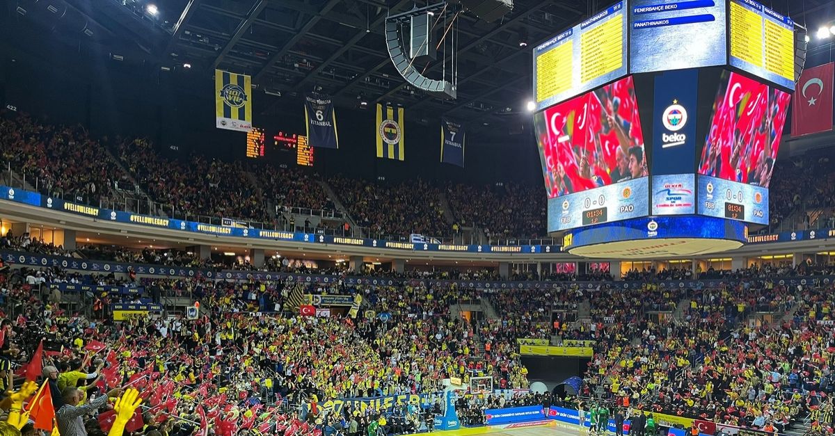 Ο Παναθηναϊκός AKTOR έκανε καταγγελία στην EuroLeague για σημαίες του ψευδοκράτους στο ματς με τη Φενέρμπαχτσε